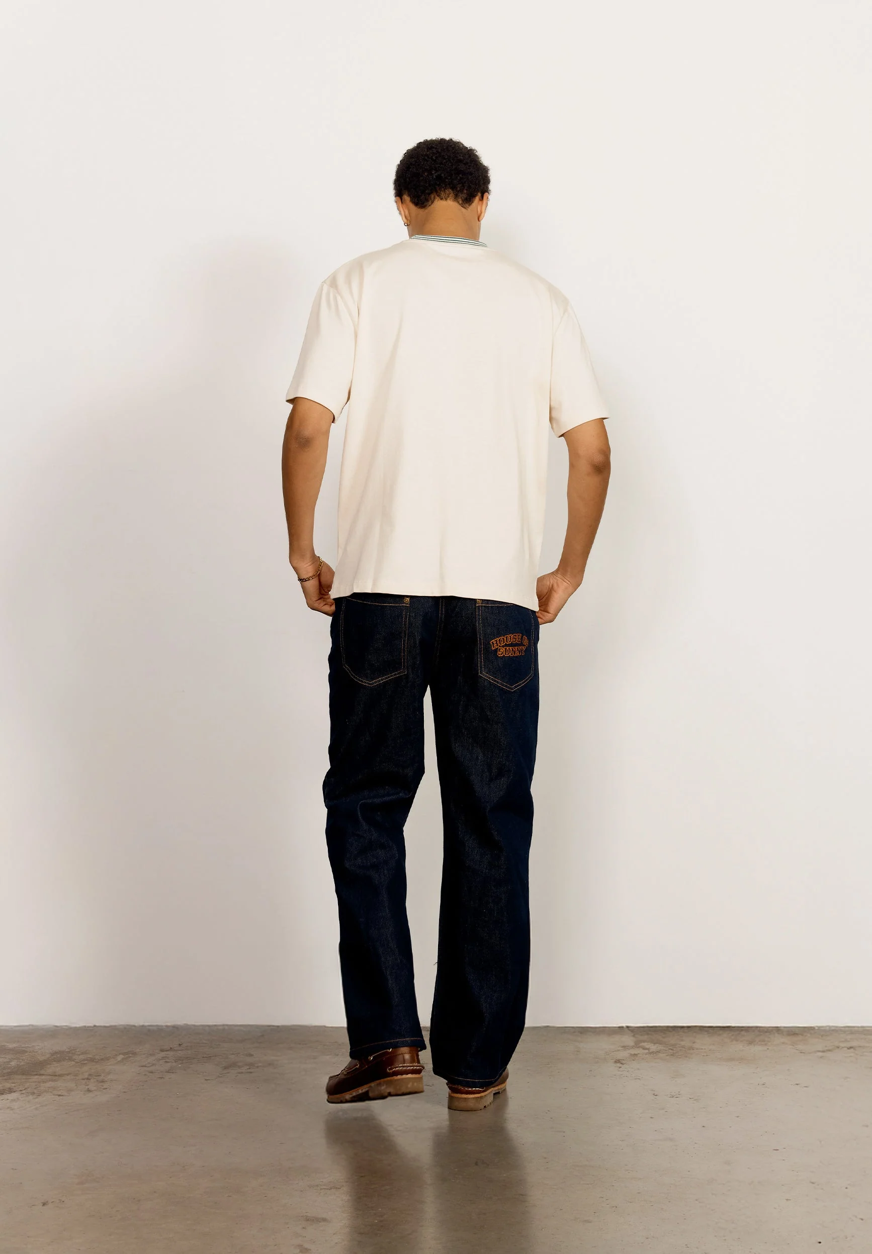 COMMUNITY TEE - Image 4